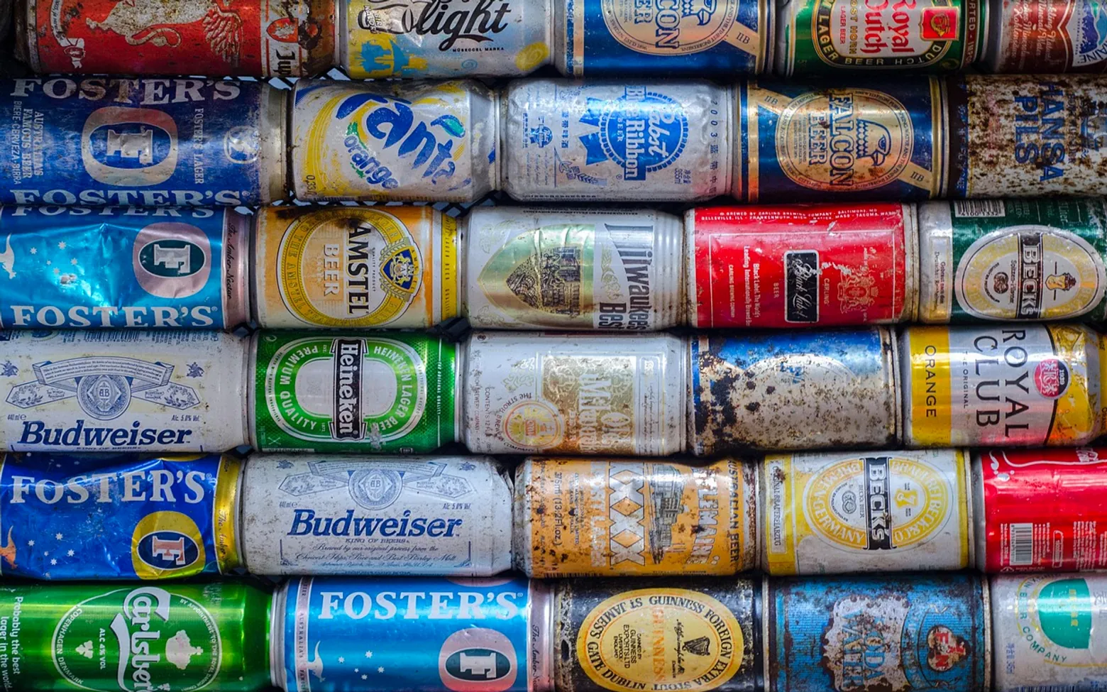 Cans, drink and pollution